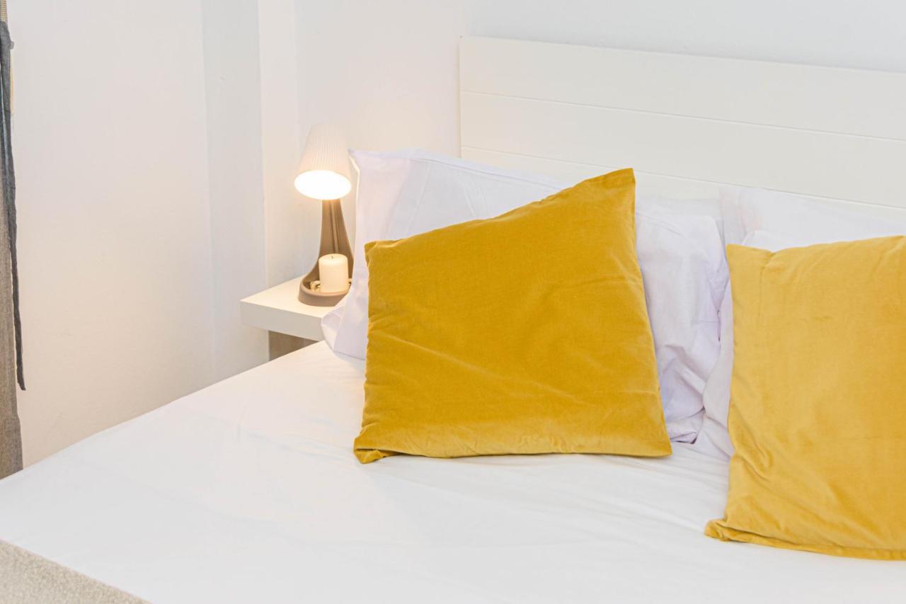 Wintowinrentals Coqueto Apartamento En El Centro De Malaga Ngoại thất bức ảnh