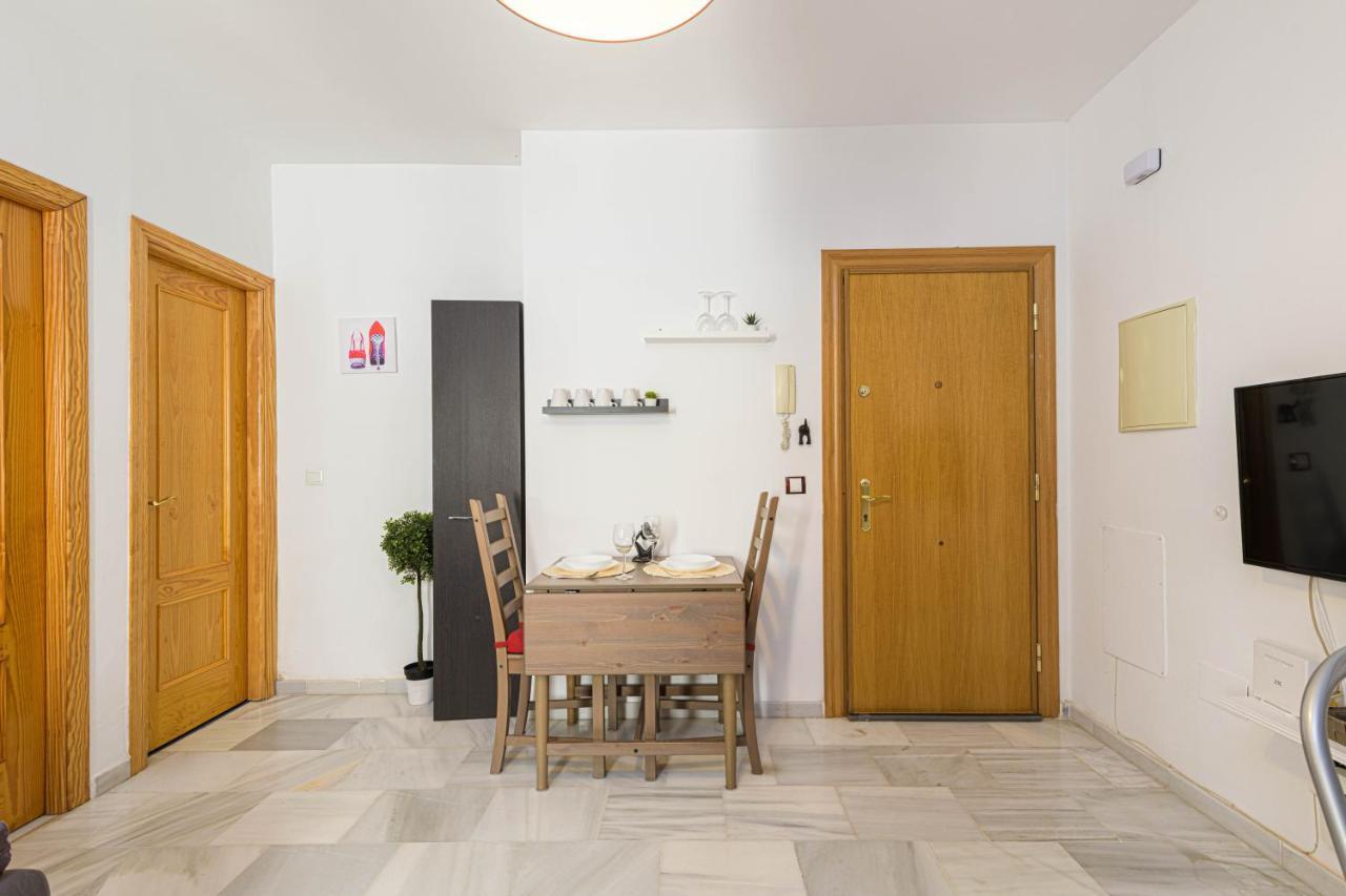 Wintowinrentals Coqueto Apartamento En El Centro De Malaga Ngoại thất bức ảnh
